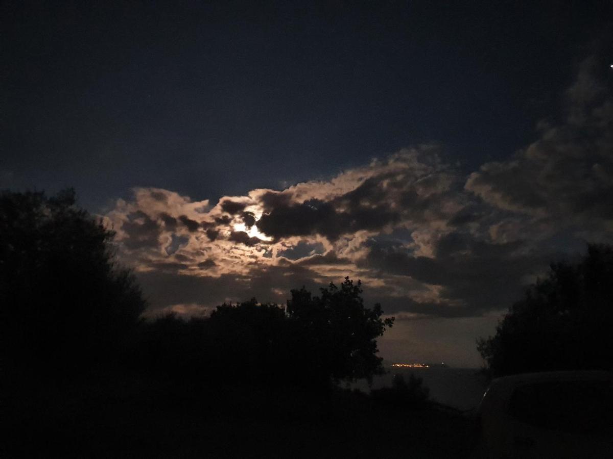 Agriturismo Le Terre Di Venere Acciaroli Bagian luar foto